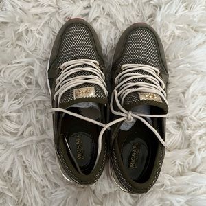 Michael kors high top sneakers.